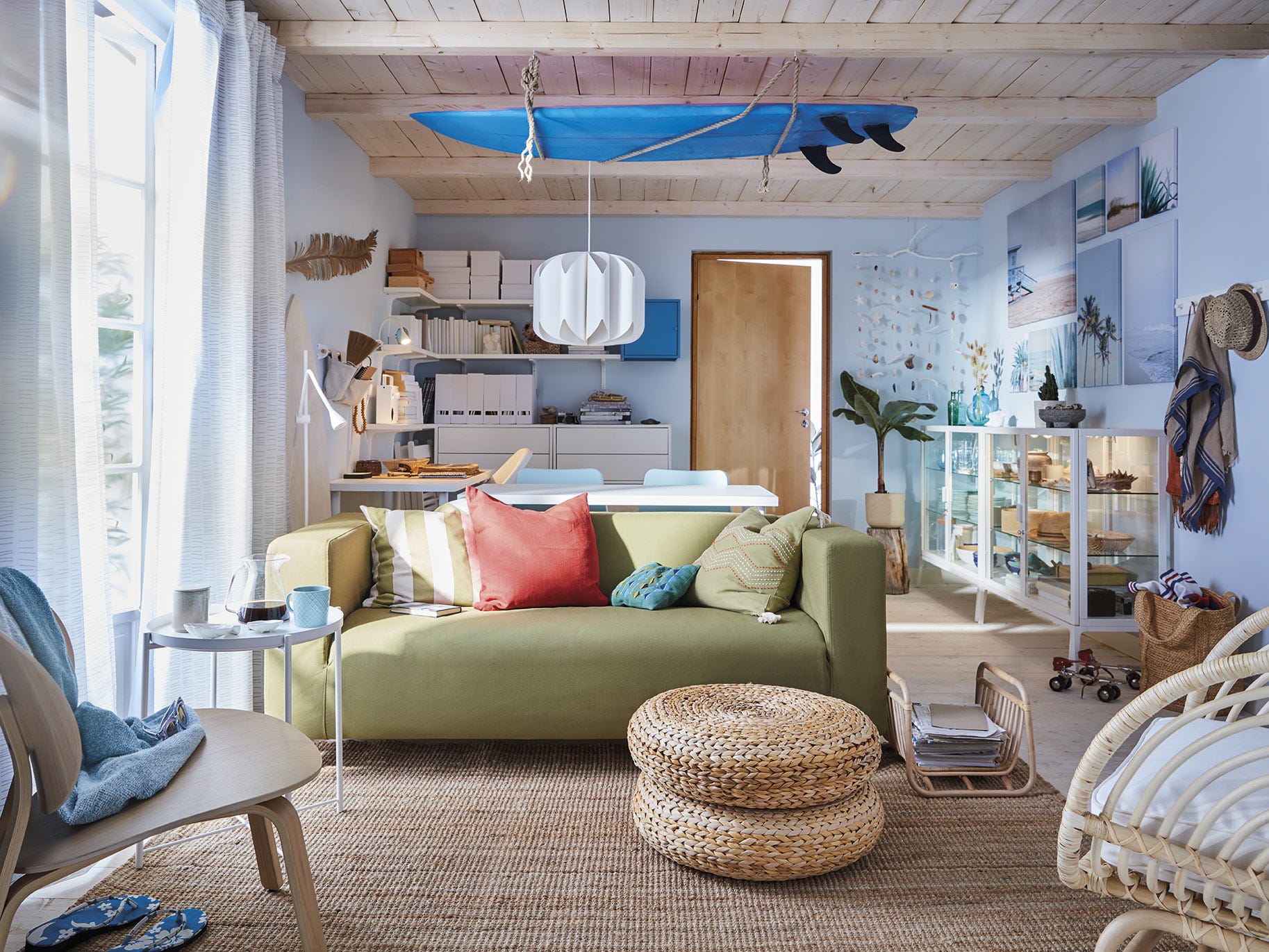 salón estilo surfero