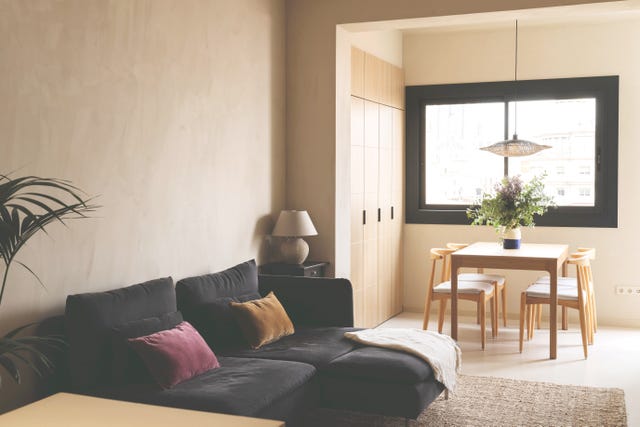 el estilo wabi sabi decora con piezas imperfectas y tenemos una lámpara diy de espuma expansiva que puedes incluir en tu comedor
