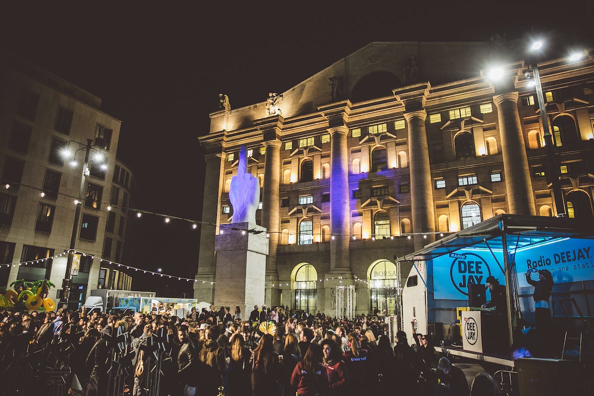 MILANO: SALONE E FUORISALONE (FORSE COME NON MAI) PROFUMANO DI