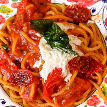espaguetis con salsa pomodoro