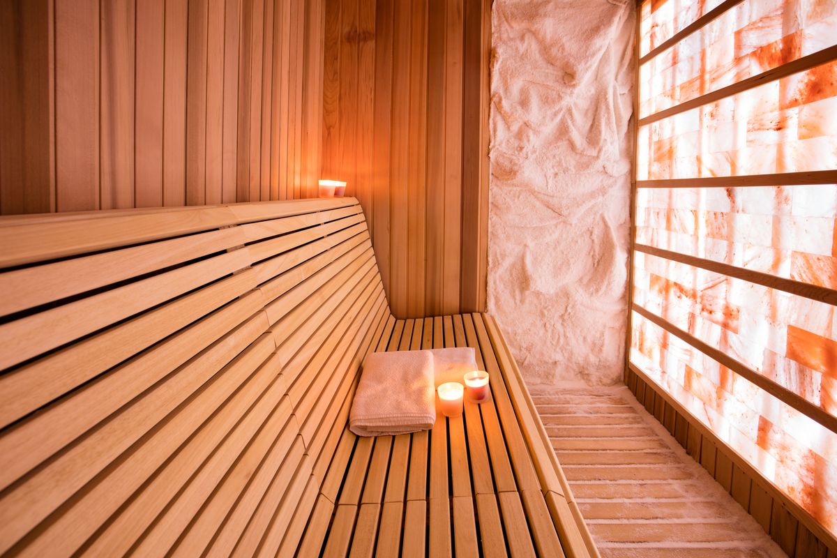 Salt room for halotherapy