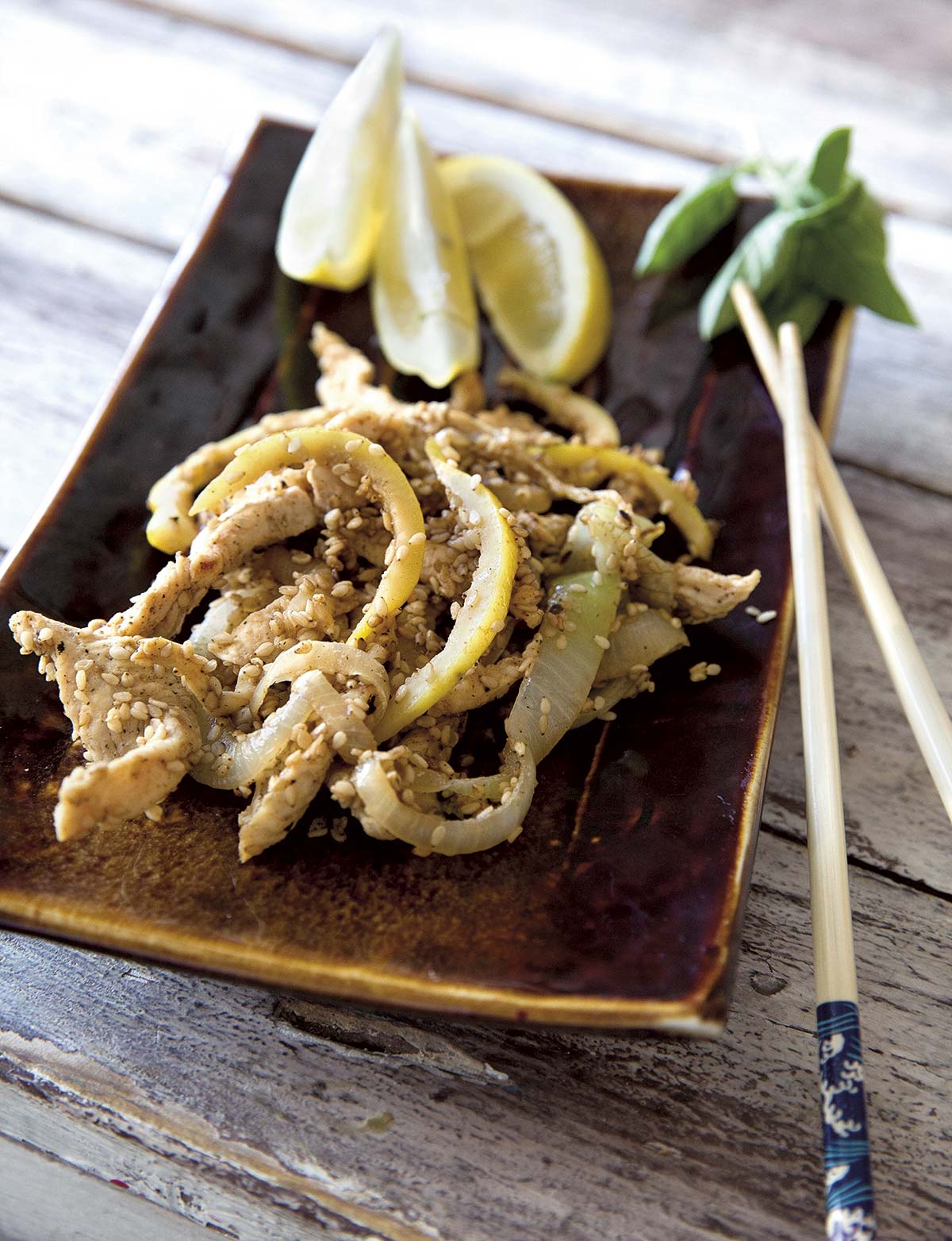 salteado de pollo con sésamo