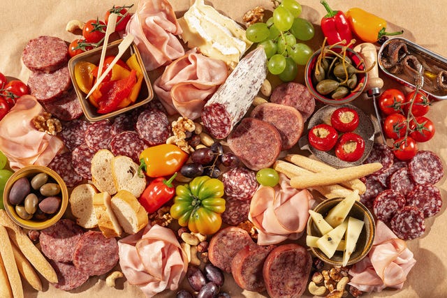 charcuteria italiana dop, salamini alla cacciatora y mortadella bologna