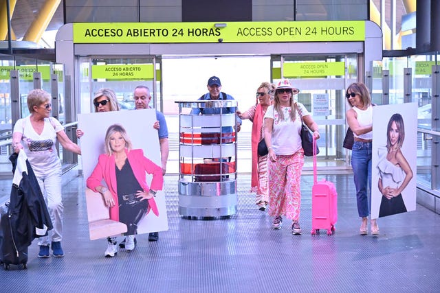 el equipo de 'sálvame' pone rumbo a miami