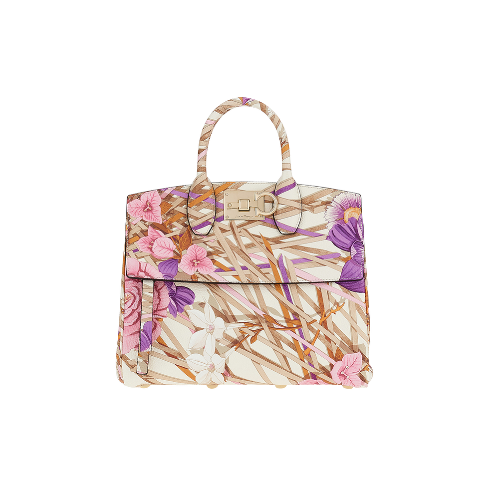 サルヴァトーレ フェラガモ（SALVATORE FERRAGAMO）新作バッグ