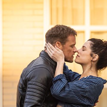 De 'Outlander' a los intercambios de pareja: la nueva serie de Sam Heughan  es un thriller sexy, culebronero y adictivo