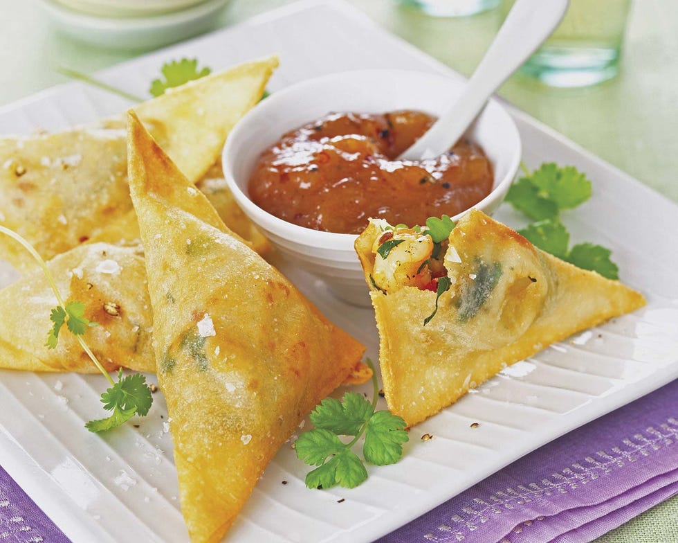 Samosas con chutney de mango