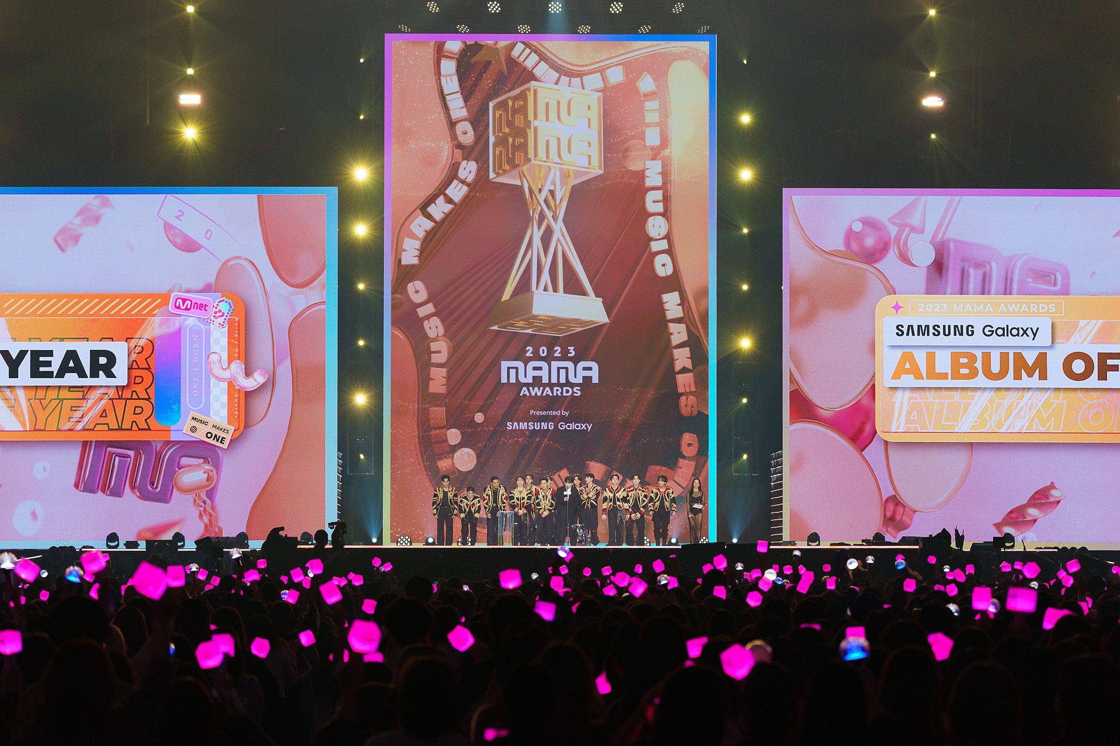 SEVENTEENは涙のスピーチ。「MAMA AWARDS 2023」DAY2を速報レポート