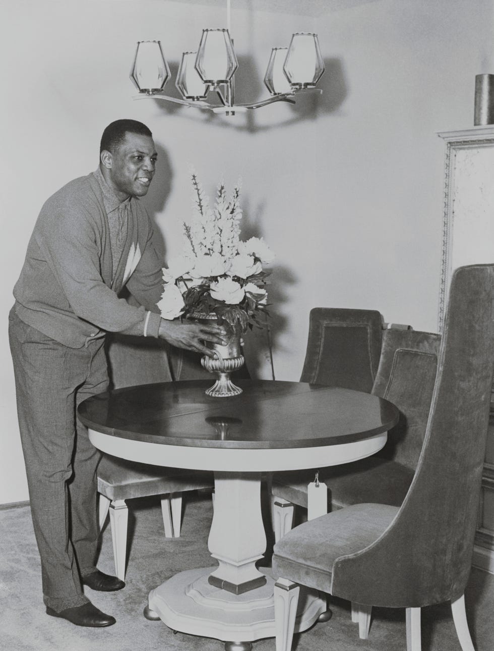 1950s entertaining floral arrangements