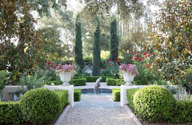 Tour a Southern California Garden Designed by Gabriela Yariv