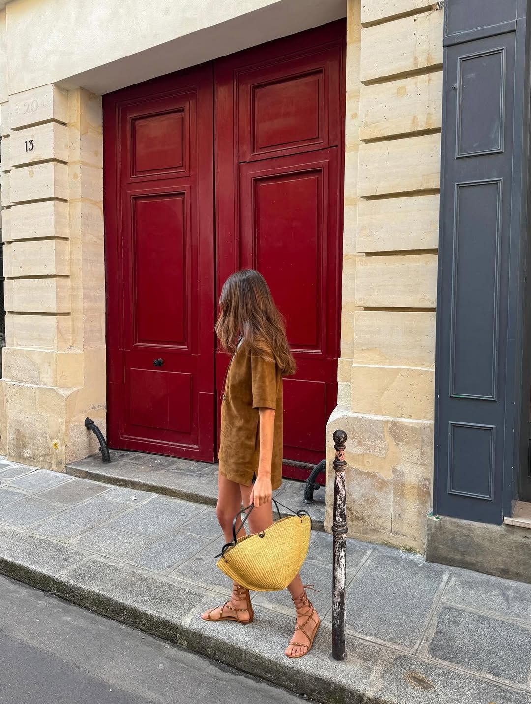 Stradivarius vende questi sandali bassi eleganti a meno di 30 euro