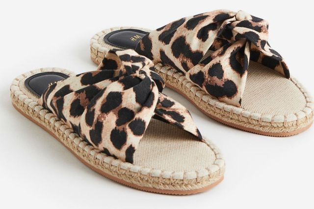 sandalias de leopardo