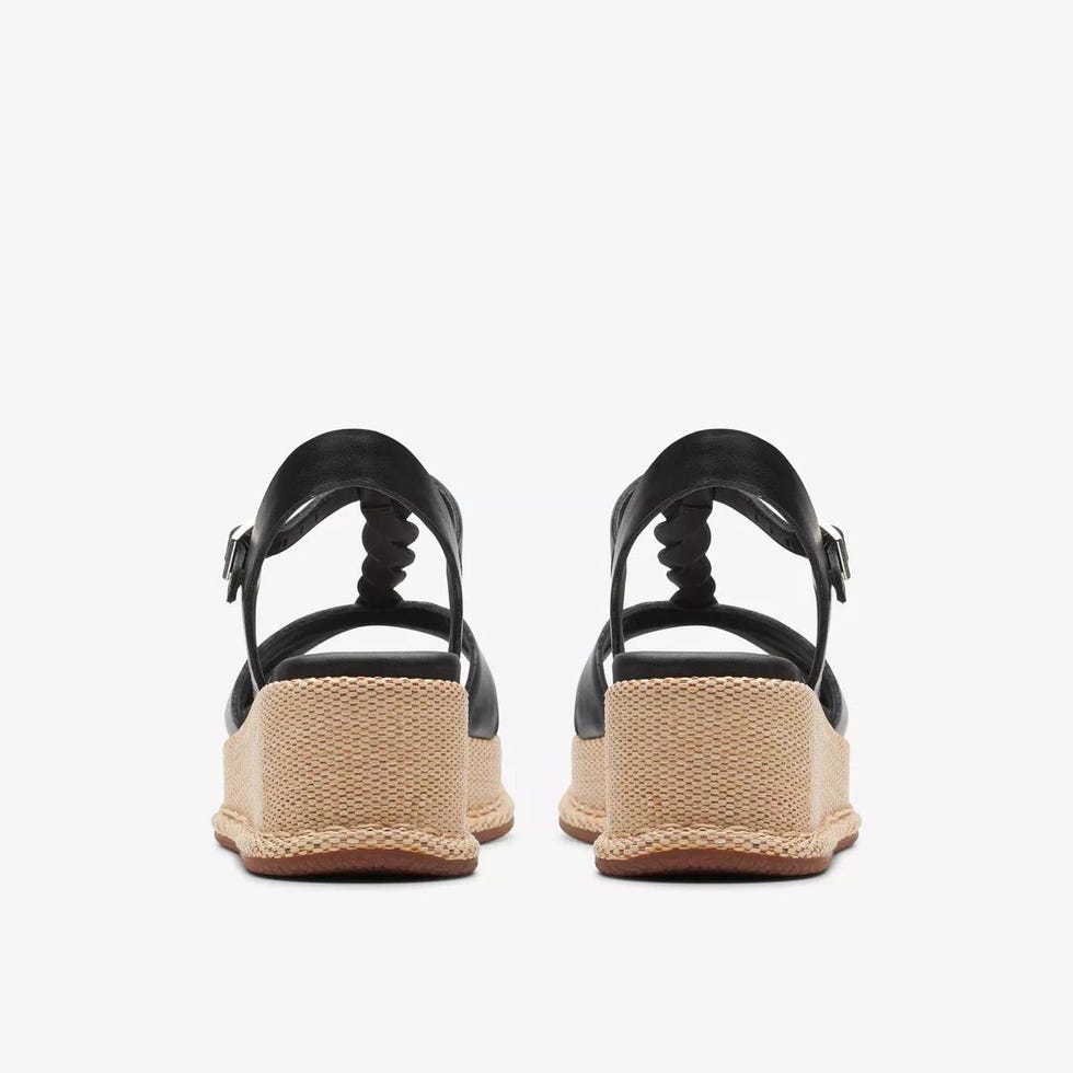 sandalias cuña cuero negro