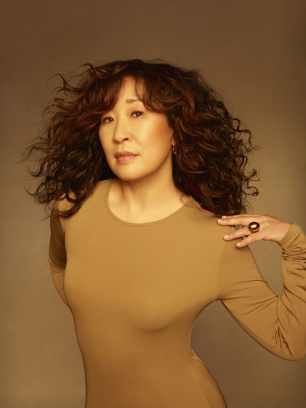 the chair l to r sandra oh in the chair cr thomas whitesidenetflix © 2021