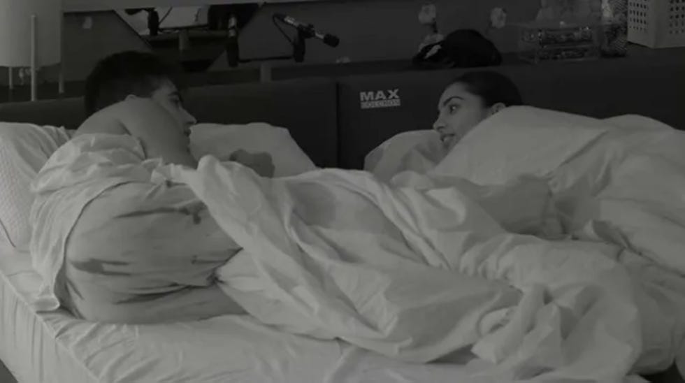 julen y sandra pica duermen juntos en 'secret story'