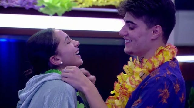 julen y sandra pica duermen juntos en 'secret story'