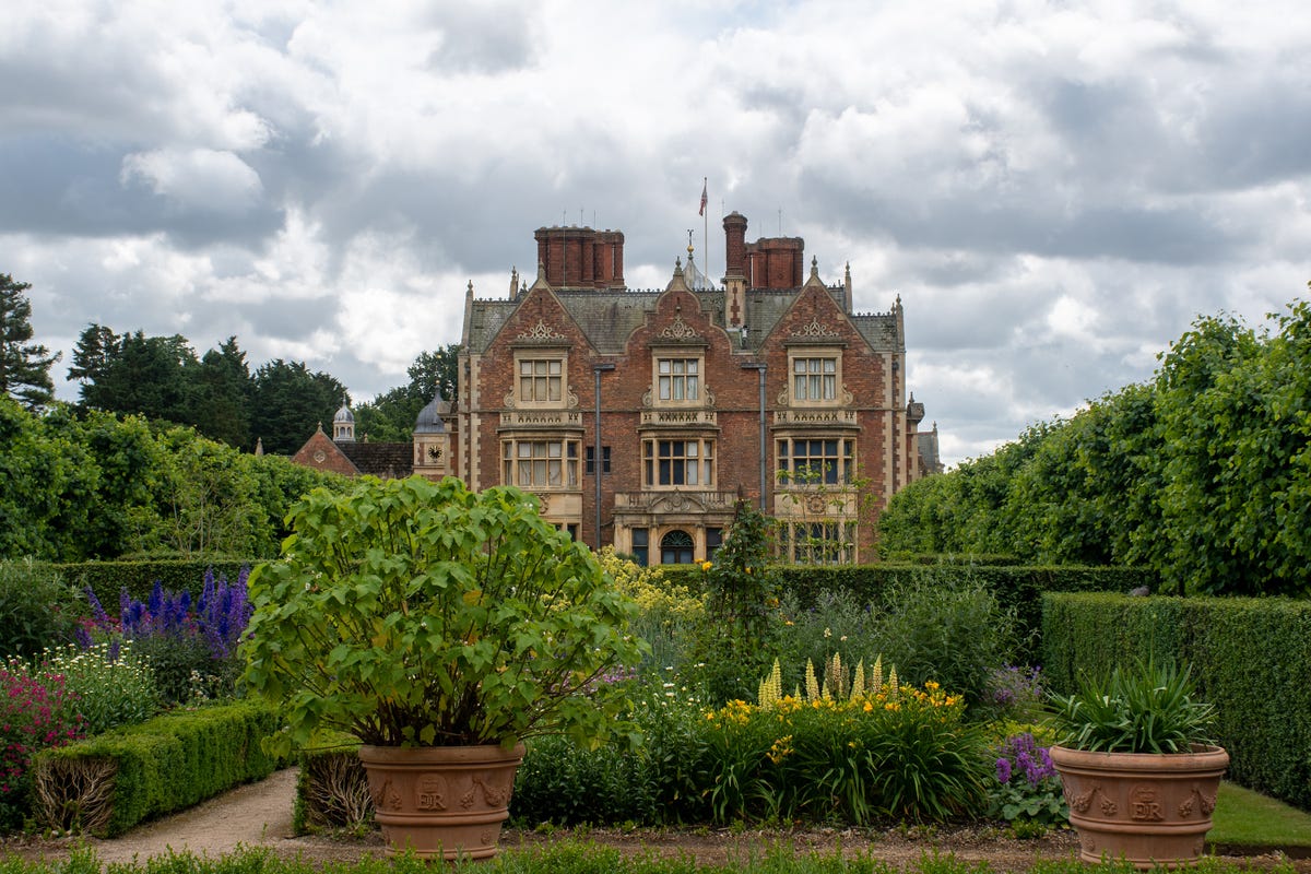 sandringham-house-inside-king-charles-iii-s-country-estate