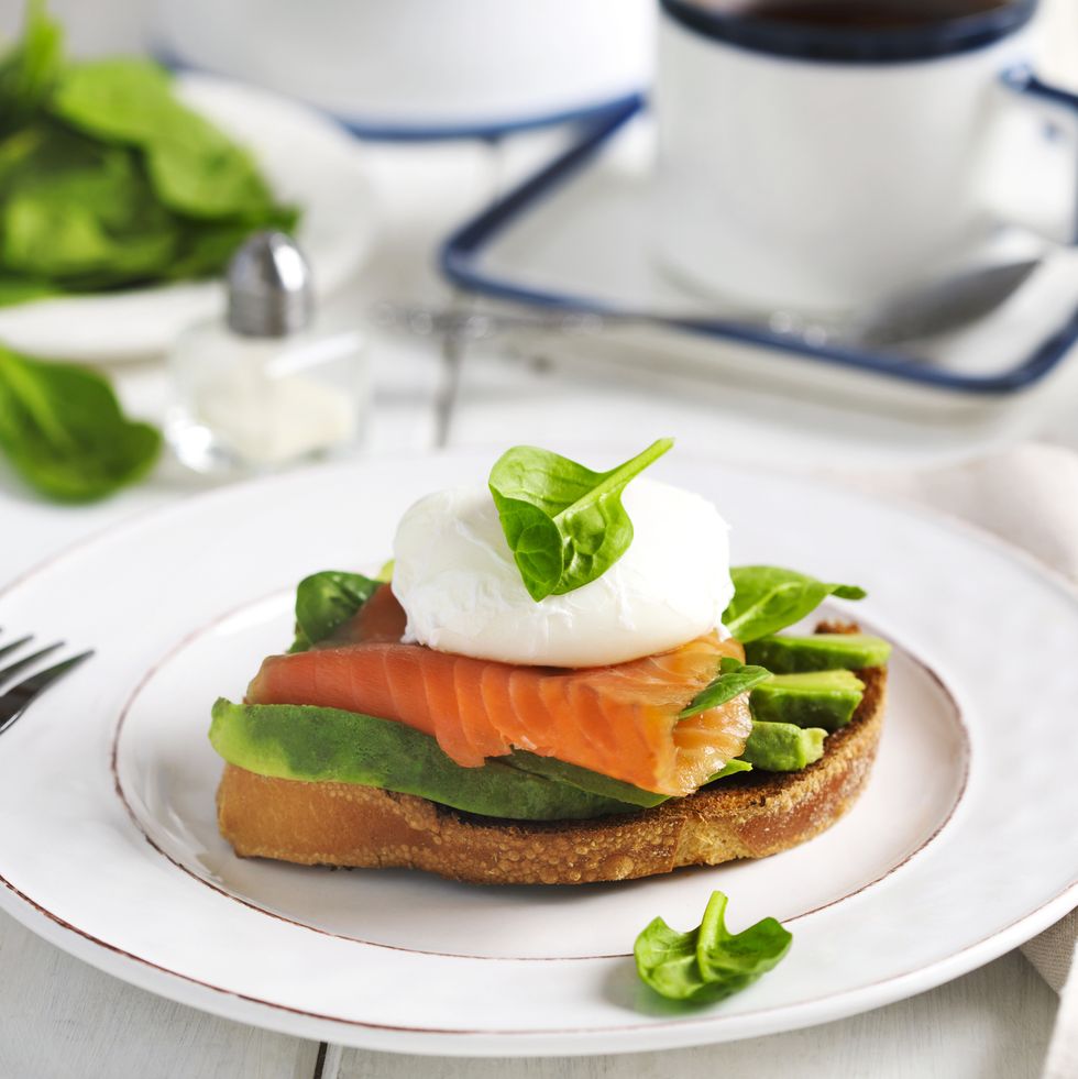 sandwich with poached egg, smoked salmon and avocado