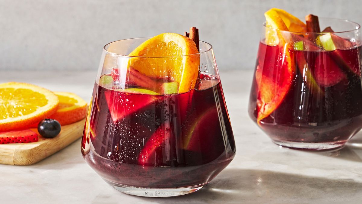 Simple Red Sangria Recipe - Simply Whisked