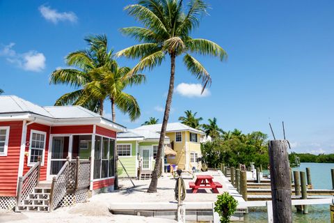 sanibel island, castaways beach  bay cottages hotel