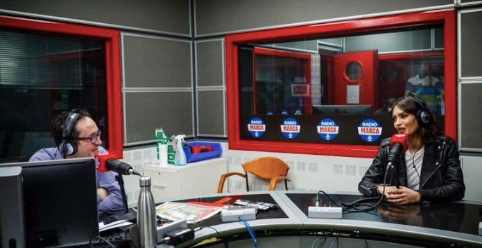sara carbonero vuelve a sus orígenes en el mundo del periodismo