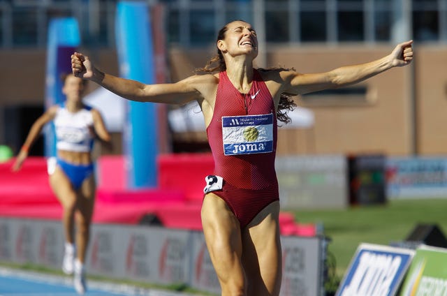 sara gallego pulveriza el record nacional de 400 metros vallas