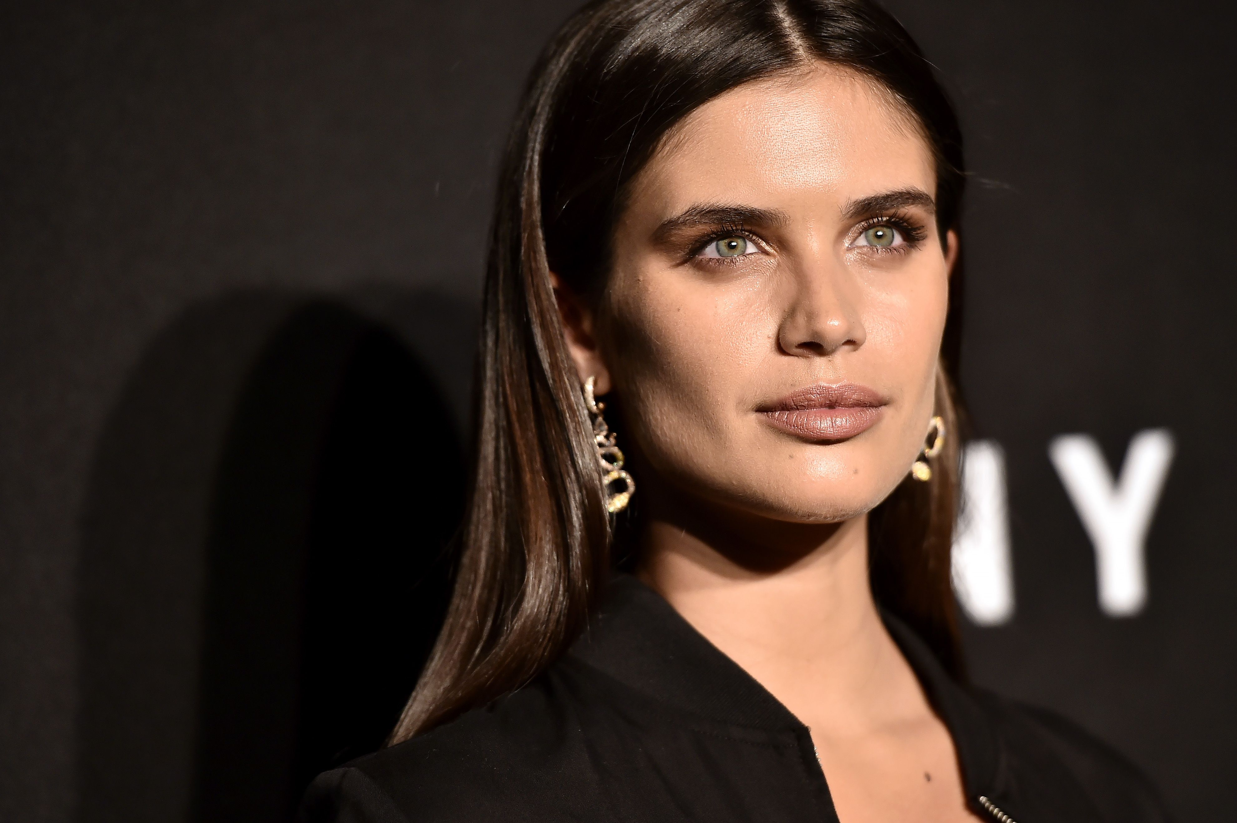 Sara Sampaio Opens Up About Her Trichotillomania Hair-Pulling