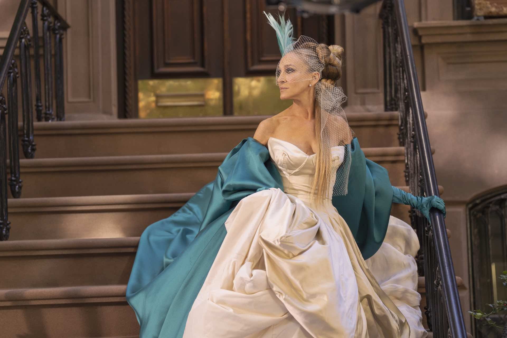 Carrie Bradshaw rewears wedding dress in AJLT - you should too