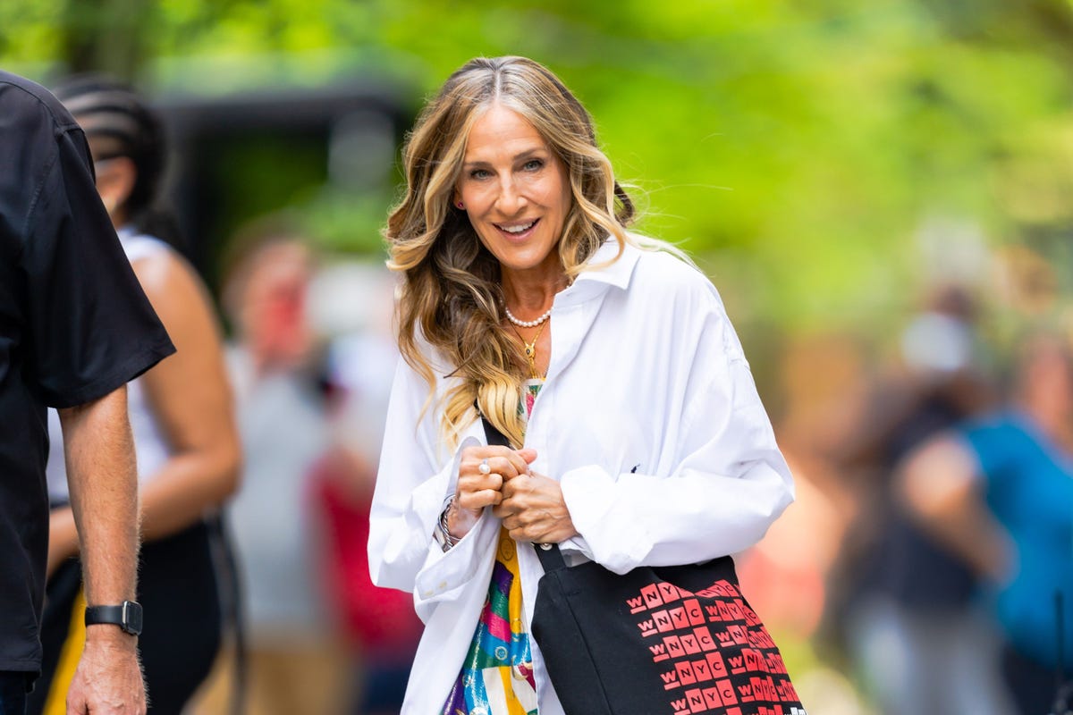 Every Book That Carrie Bradshaw Has Been Reading In And Just Like That