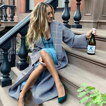 sarah jessica parker con su vino, invivo x, sjp