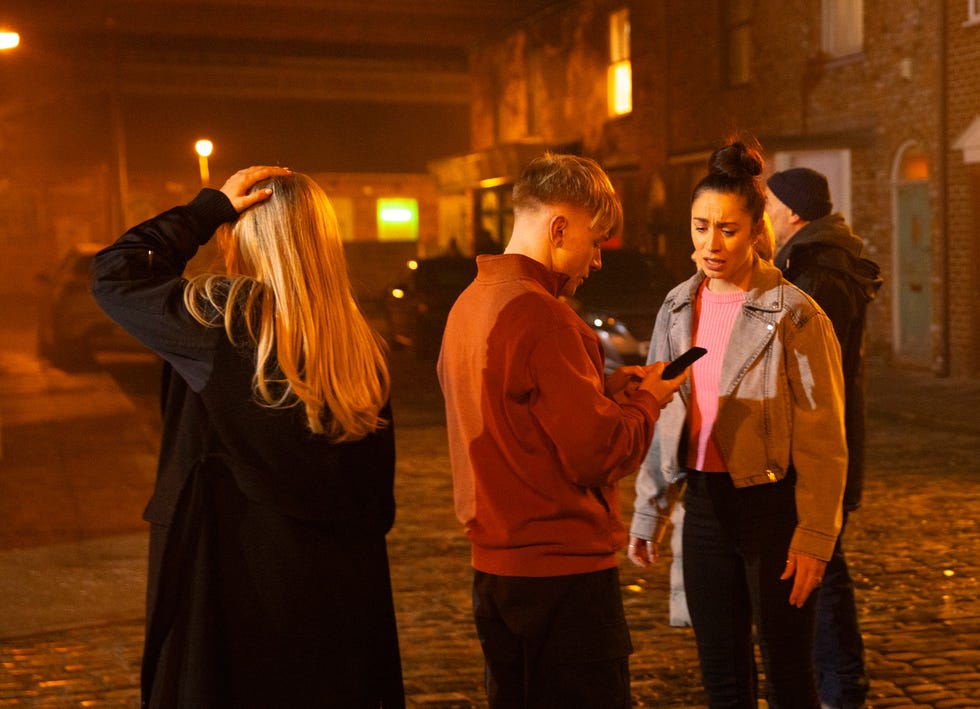 sarah barlow, max turner, bethany platt, coronation street