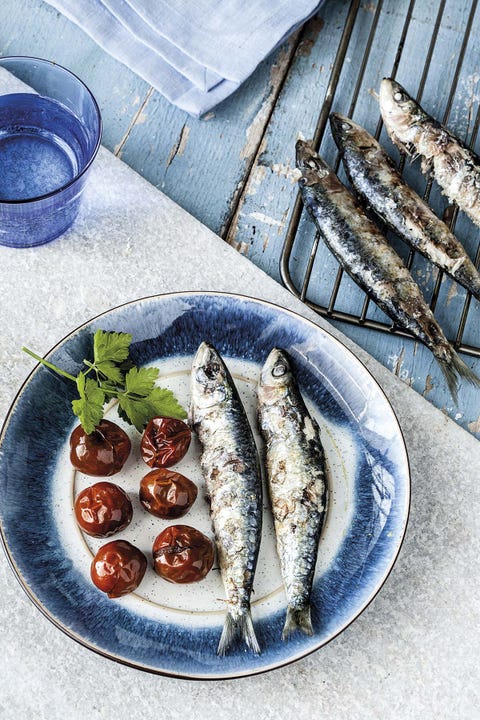 Sardinas con tomates a la parrilla sardinas con tomates a la parrilla