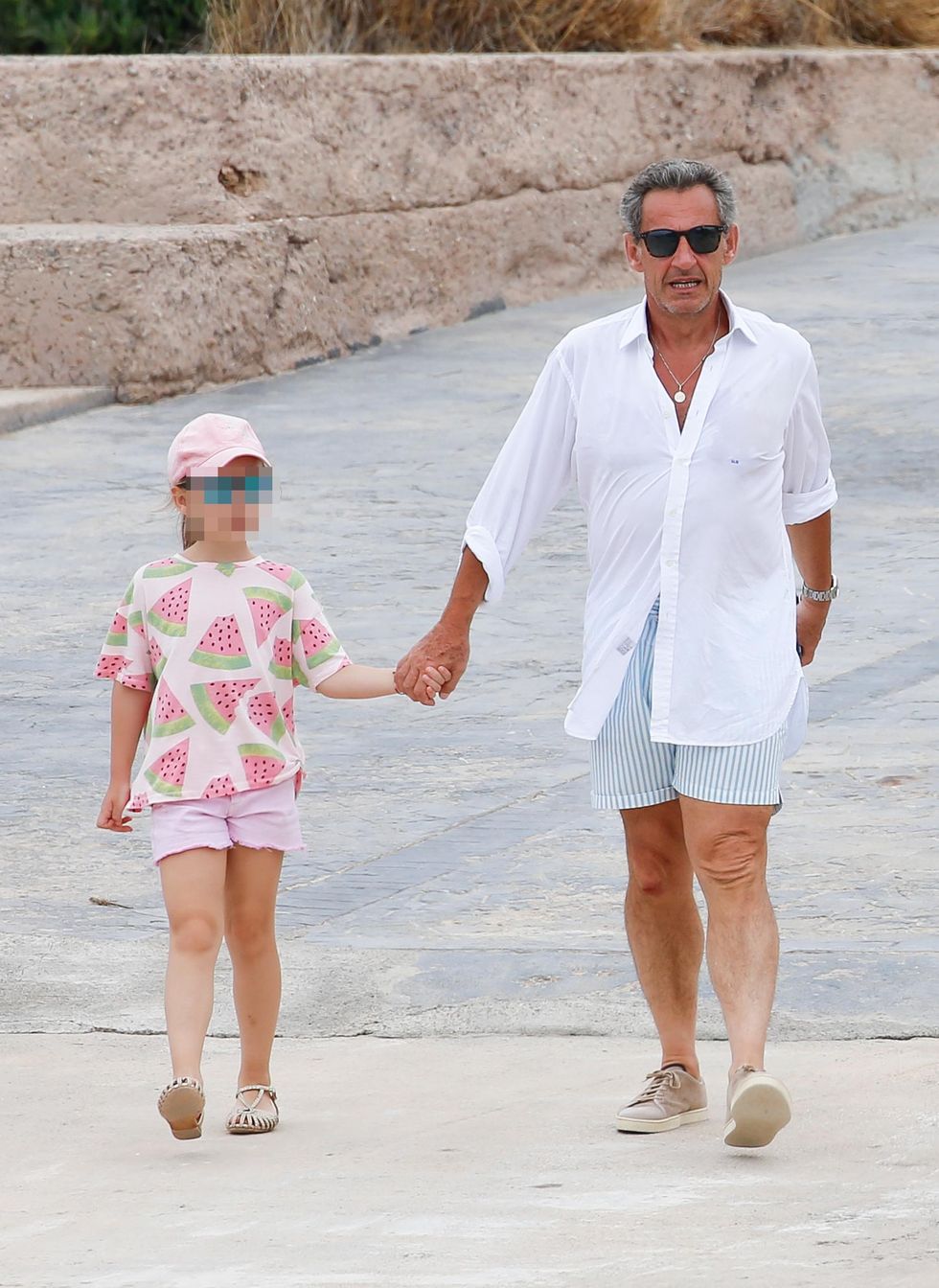  Nicolas Sarkozy y su hija Giulia en Ibiza