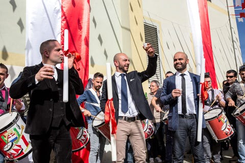 Uit de gemeenschap wordt een ruiter gekozen die de Sartiglia van dit jaar zal aanvoeren