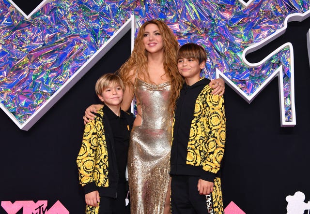 Shakira Brings Her 2 Kids to the 2023 VMAs - Pictures