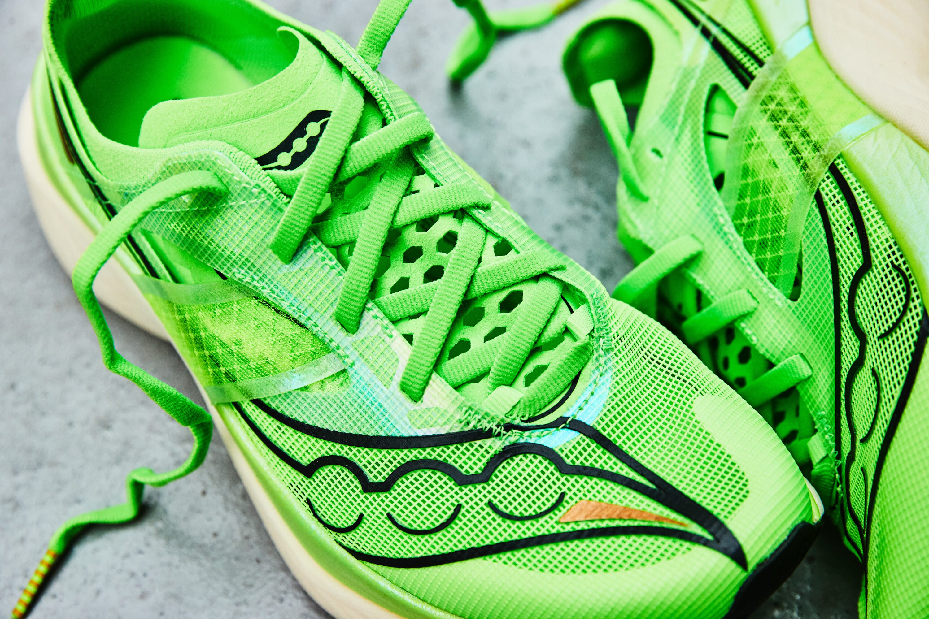 saucony endorphin elite