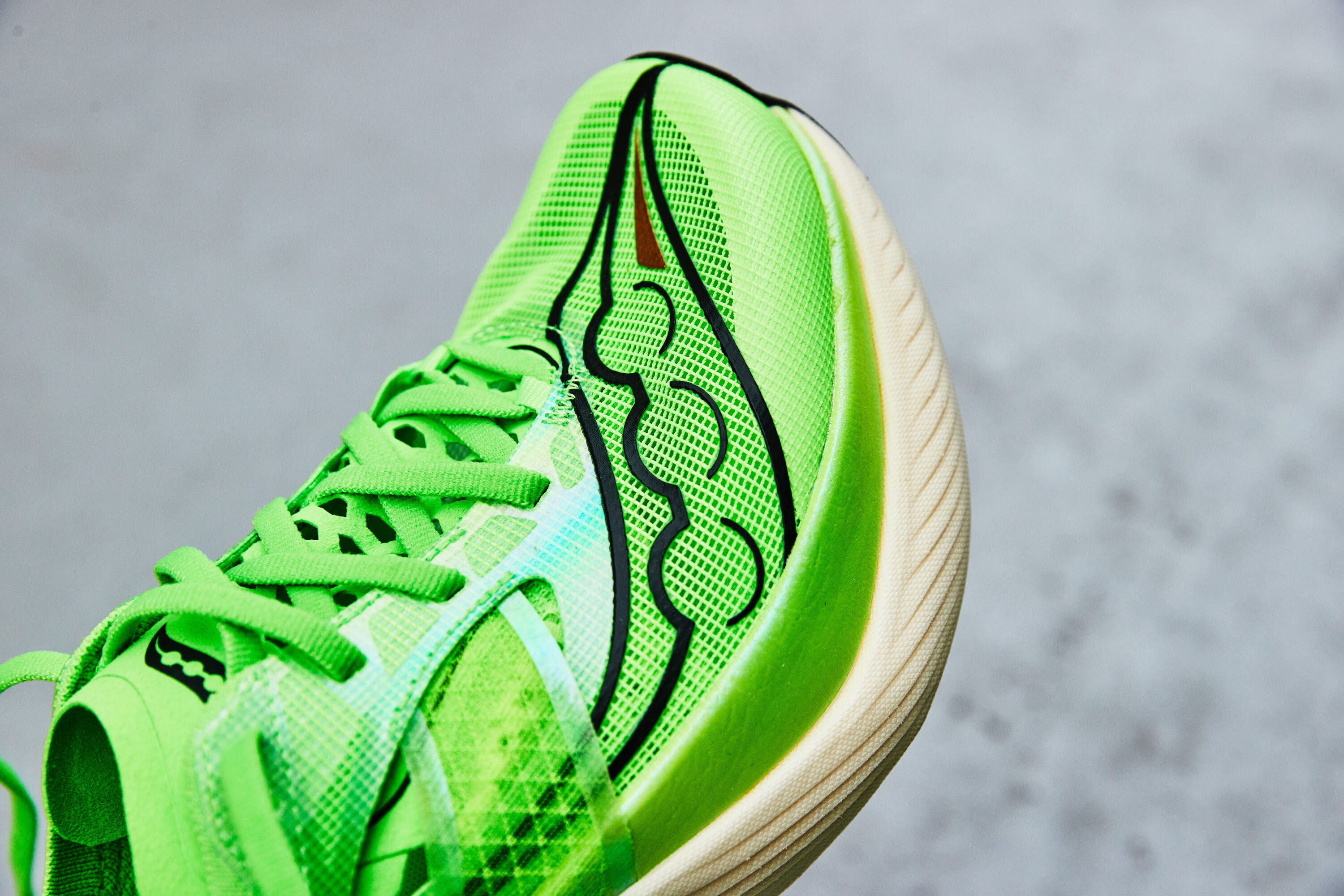 saucony endorphin elite