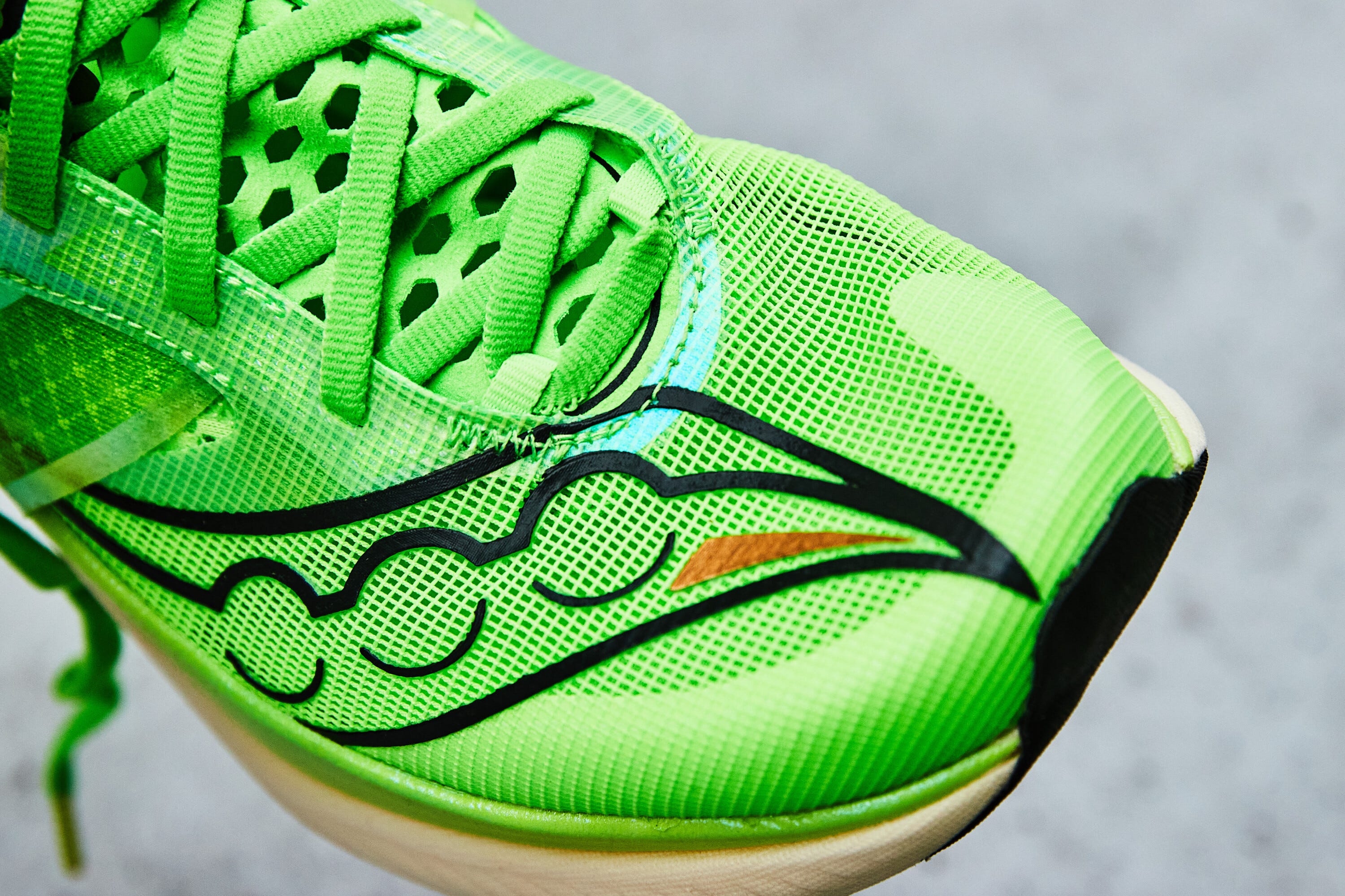 saucony endorphin elite