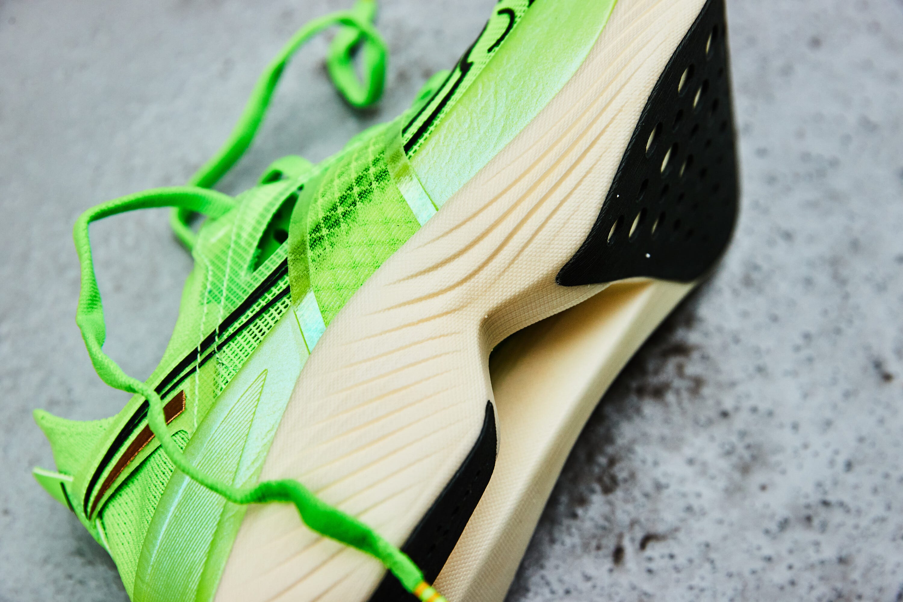 saucony endorphin elite
