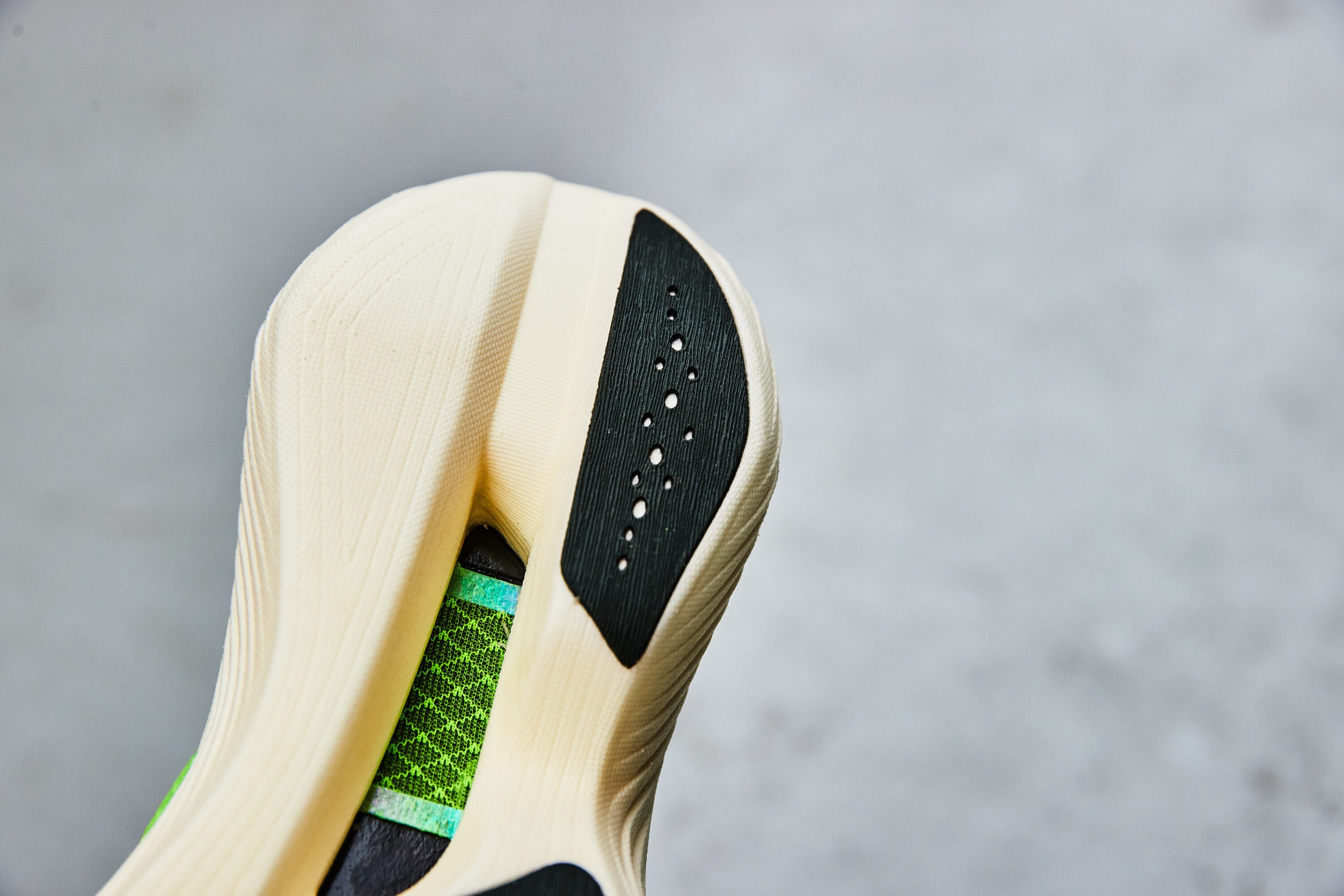saucony endorphin elite