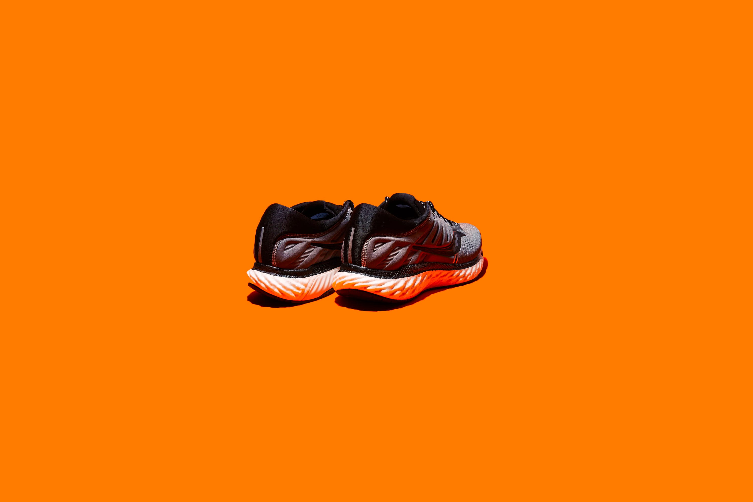 saucony hurricane 22