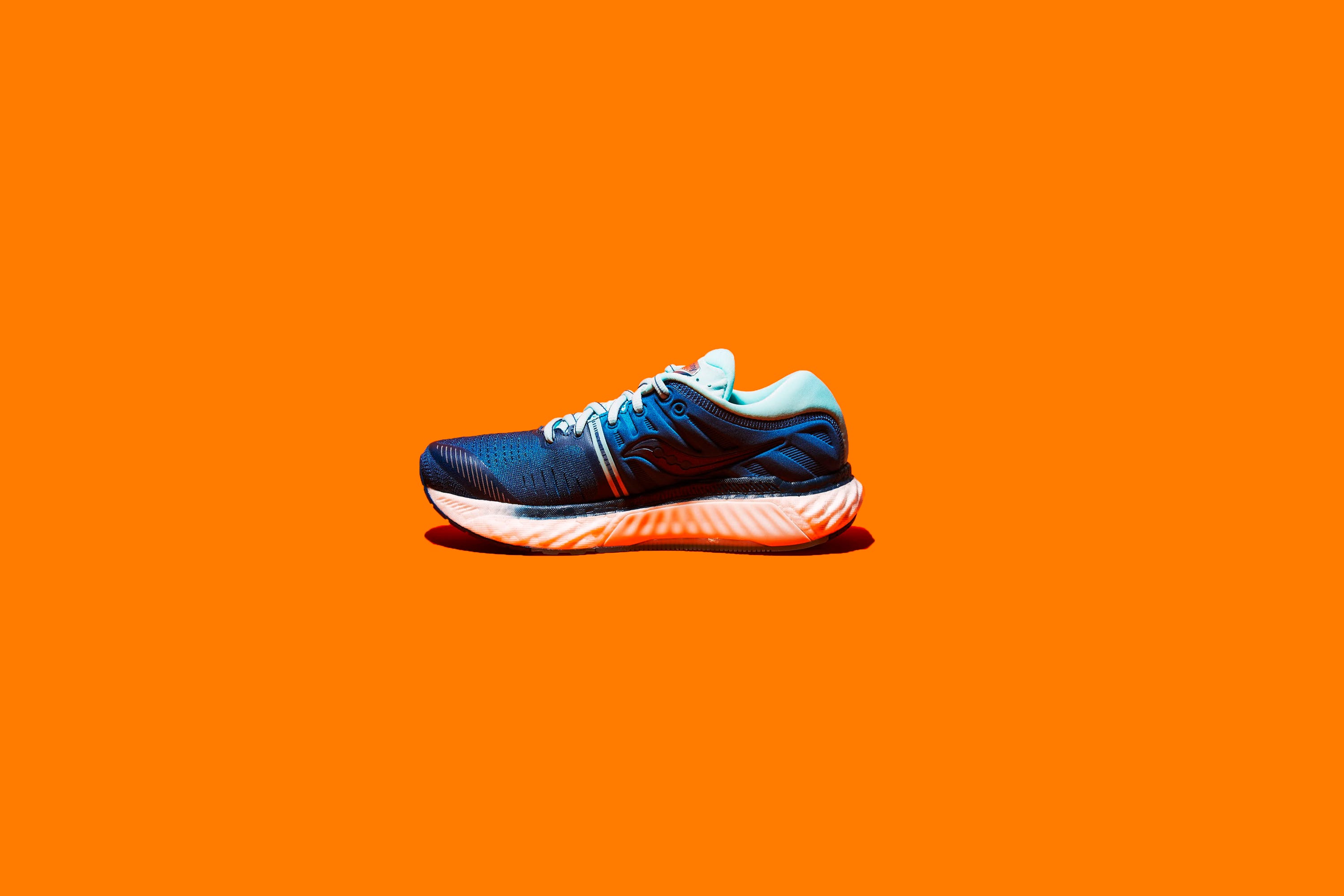 saucony hurricane 22
