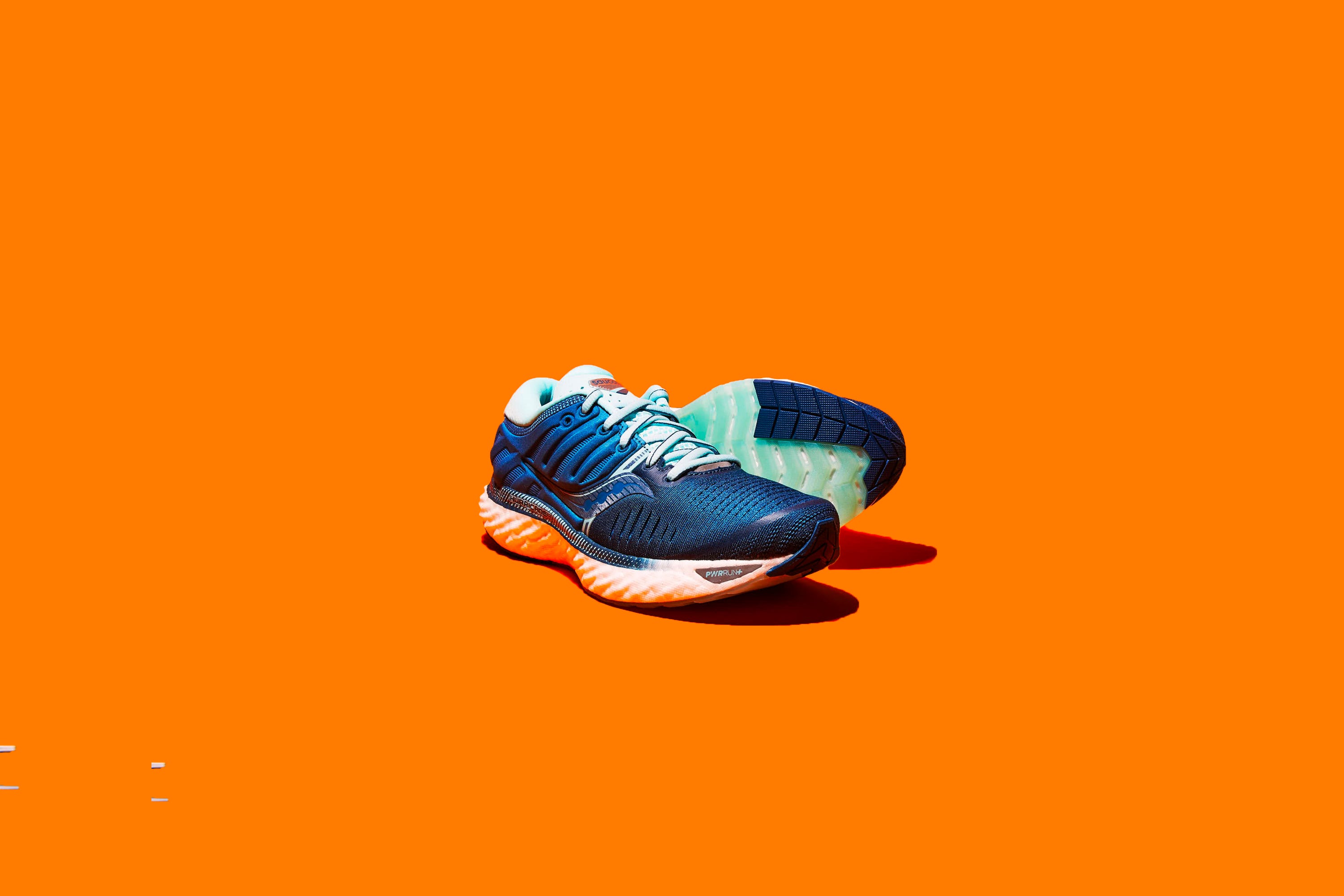 saucony hurricane 22