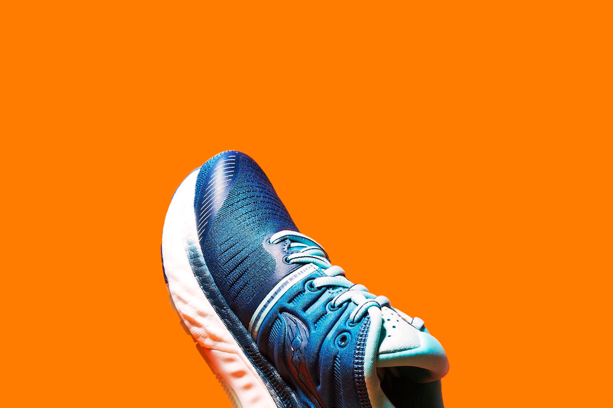 saucony hurricane 22