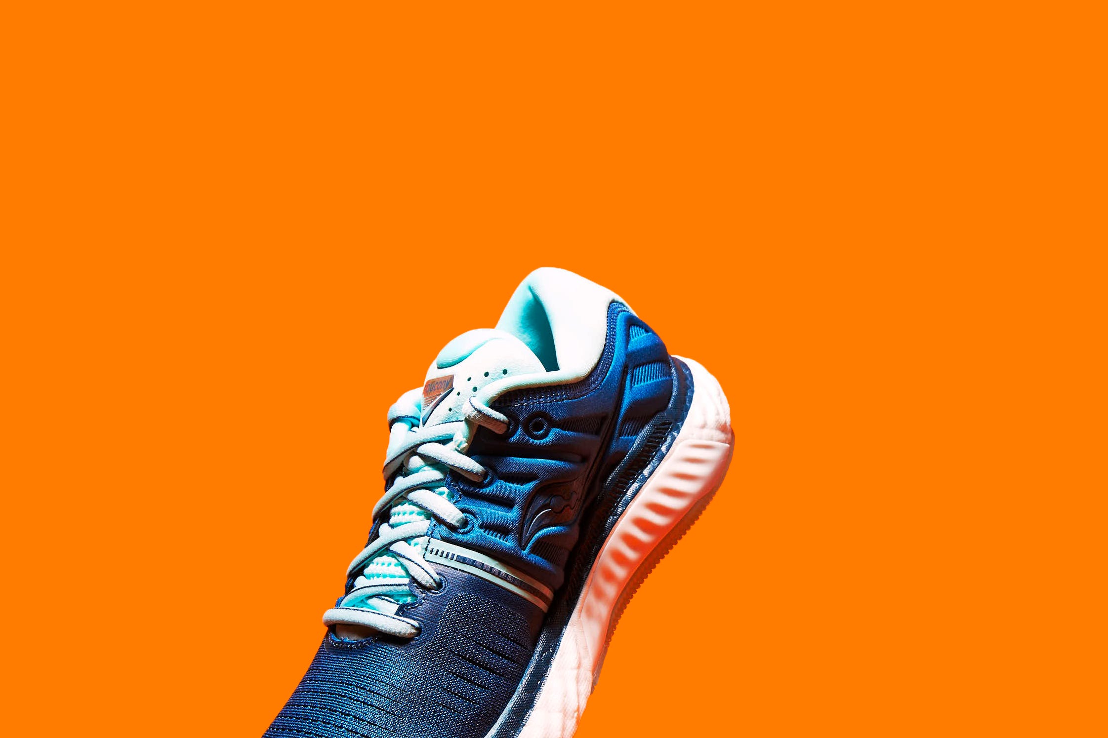saucony hurricane 22