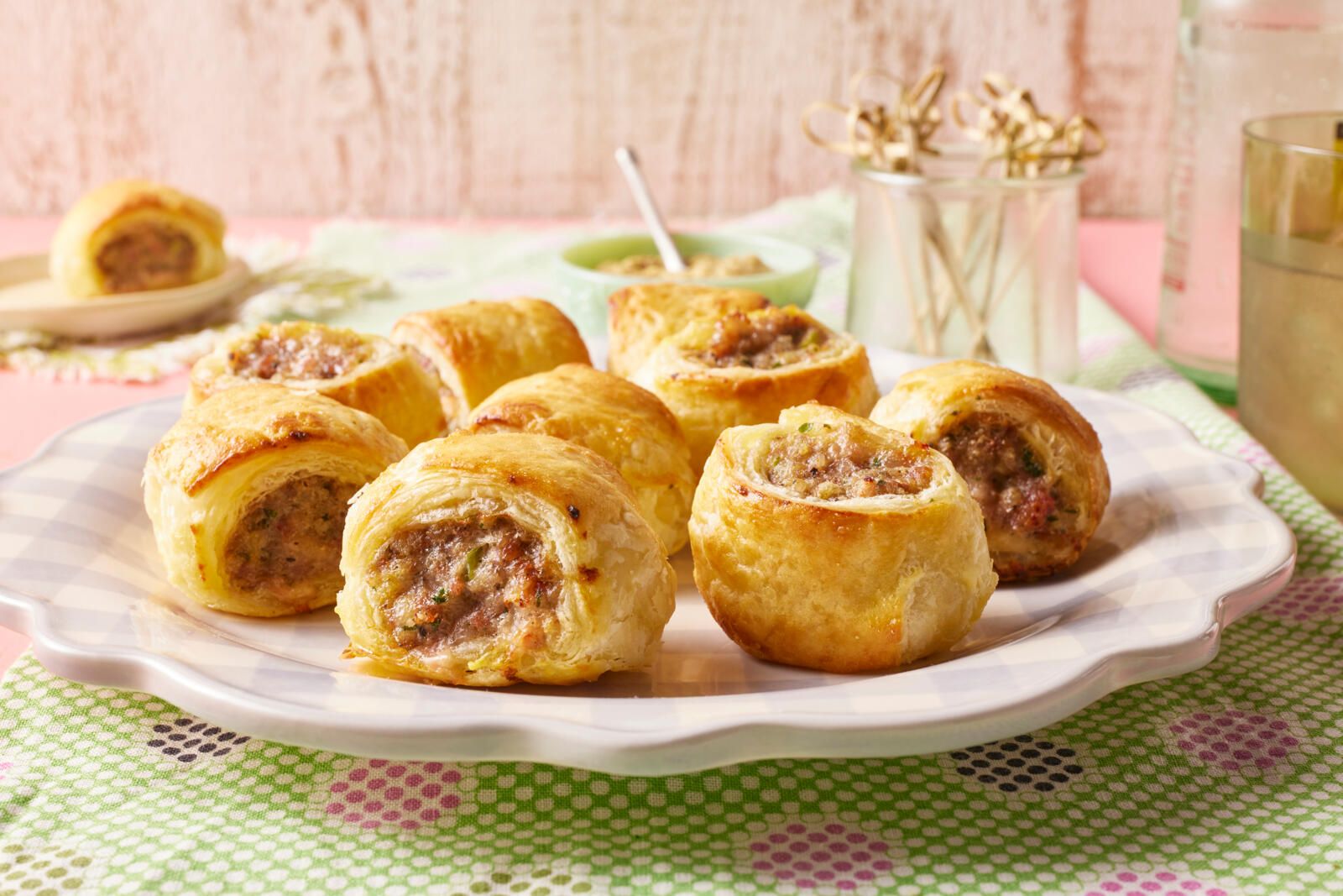 Best Homemade Sausage Rolls Recipe