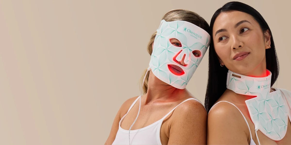 The Red Light Therapy Masks Dermatologists Recommend for Acne and Wrinkles