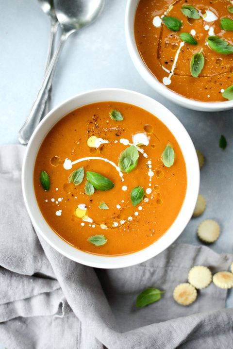 roasted tomato pumpkin soup with basil