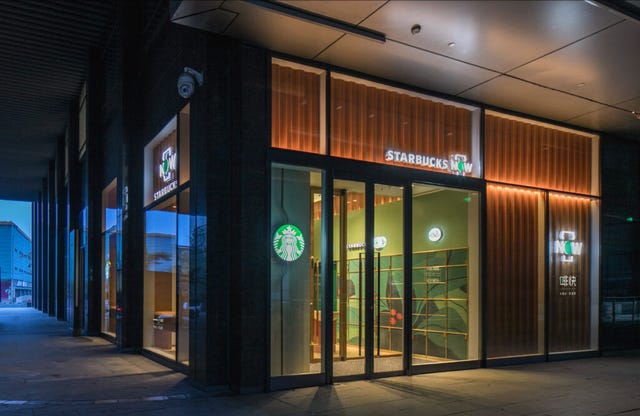 Building, Architecture, Lighting, Night, Facade, Metropolitan area, Urban area, Door, Glass, House, 