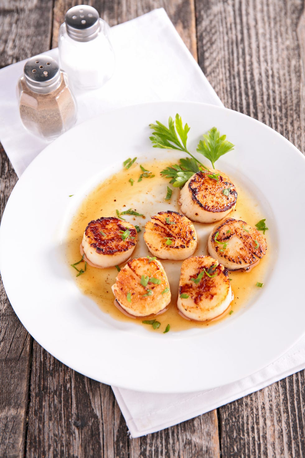 scallops on a plate